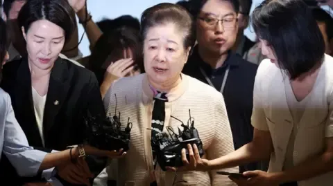 Controversial Church Head Denies Gift-giving Allegations Involving Ex-South Korea First Lady
