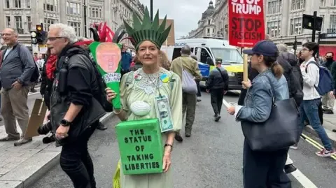 Thousands Protesters Gather in Downtown London to Challenge Trump's Second State Visit