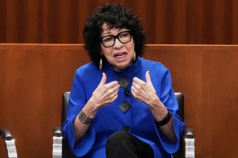Supreme Court Judge Questions Whether US Citizens Grasp the Difference Between Leaders and Kings