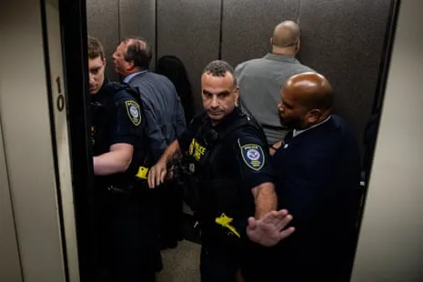 NY Legislators Arrested While Obstructing Ice Entry to Federal Complex